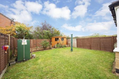 3 bedroom Semi-detached house for sale in Avocet Close, Essendine