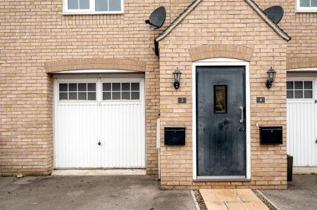 1 bedroom Coach House for sale in Barnes Court, Stamford