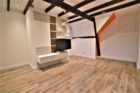 2 bedroom Flat for sale in Broad Street, Stamford, PE9