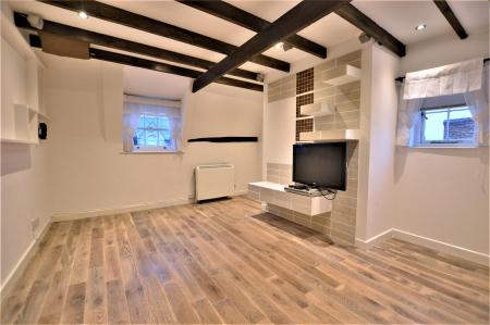 2 bedroom Flat for sale in Broad Street, Stamford, PE9