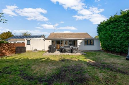 3 bedroom Bungalow for sale in Cambridge Road, Stamford, PE9