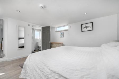 3 bedroom Bungalow for sale in Cambridge Road, Stamford, PE9