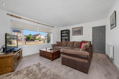 3 bedroom Bungalow for sale in Cambridge Road, Stamford, PE9