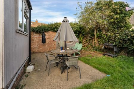 4 bedroom Detached house for sale in Cherryholt Road, Stamford, PE9