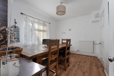 4 bedroom Detached house for sale in Cherryholt Road, Stamford, PE9