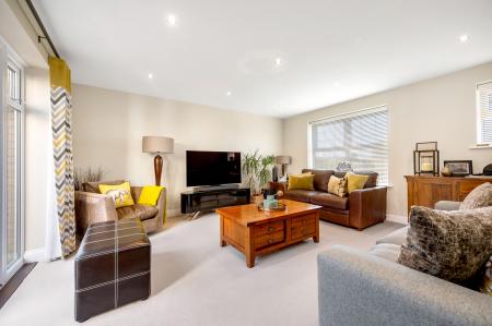 4 bedroom Detached house for sale in Goody Rudkin Close, Stamford