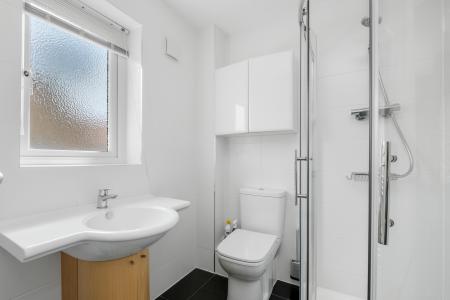 4 bedroom Town house for sale in Gresley Drive, Stamford, PE9