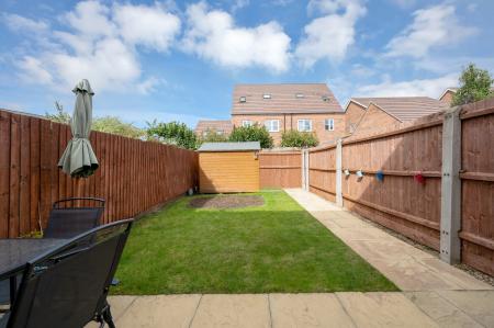2 bedroom Terraced House for sale in Groves Crescent, Stamford