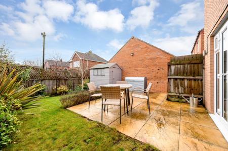 3 bedroom Detached house for sale in Kingsdown Drive, Stamford