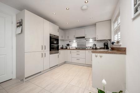 3 bedroom Detached house for sale in Kingsdown Drive, Stamford