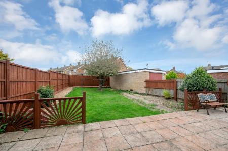 3 bedroom Semi-detached house for sale in Lonsdale Road, Stamford