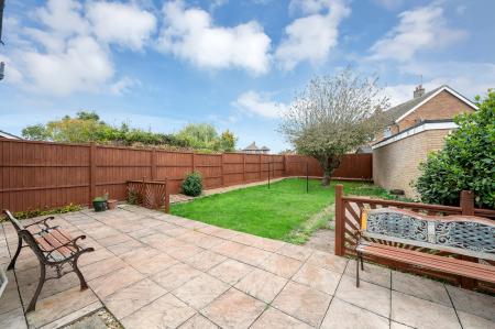 3 bedroom Semi-detached house for sale in Lonsdale Road, Stamford