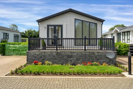 2 bedroom Lodge for sale in Mill Lane, Yarwell, Stamford, PE8