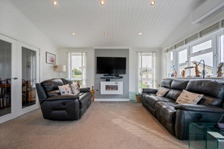 3 bedroom Park home for sale in Mill Lane, Yarwell Mill, Yarwell