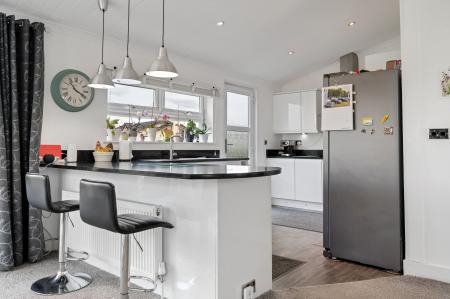 3 bedroom Park home for sale in Mill Lane, Yarwell Mill, Yarwell