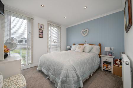 3 bedroom Park home for sale in Mill Lane, Yarwell Mill, Yarwell