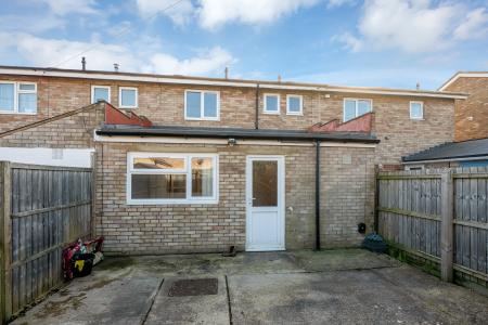 3 bedroom Terraced House for sale in Mountbatten Avenue, Stamford