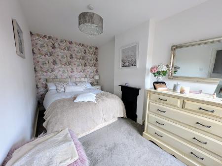 2 bedroom Terraced House for sale in Ryhall Road, Stamford, PE9