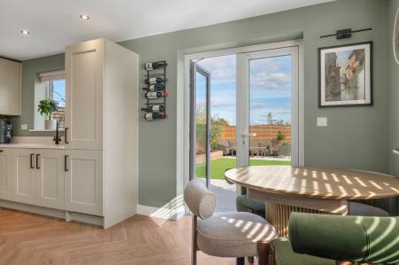 3 bedroom Semi-detached house for sale in Sovereign Way, Stamford