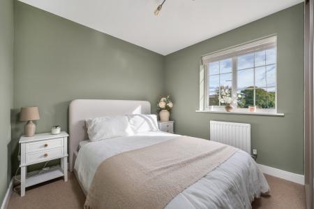 3 bedroom Semi-detached house for sale in Sovereign Way, Stamford