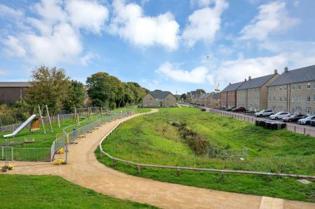 3 bedroom Semi-detached house for sale in Sovereign Way, Stamford