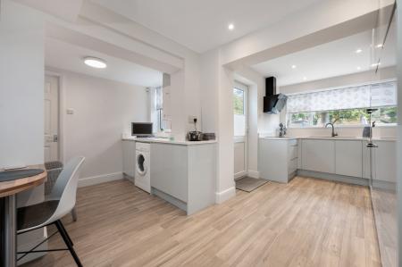 3 bedroom Detached house for sale in Walcot Way, Stamford