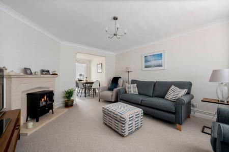 3 bedroom Detached house for sale in Walcot Way, Stamford