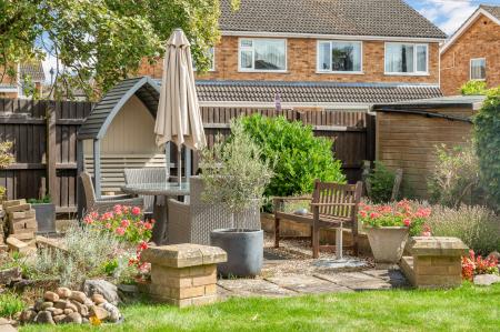 3 bedroom Detached house for sale in Walcot Way, Stamford