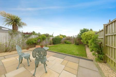 3 bedroom Terraced House to let in Rutland Road, Stamford, PE9