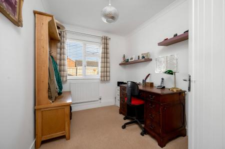 3 bedroom Detached bungalow for sale in Angus Close, Stamford