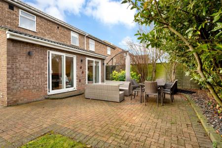 3 bedroom Semi-detached house for sale in Braemar Close, Stamford