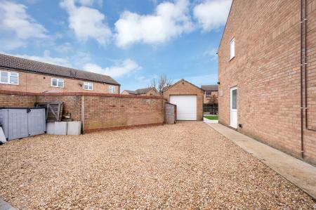3 bedroom Semi-detached house for sale in Primrose Way, Stamford