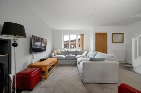 3 bedroom Semi-detached house for sale in Primrose Way, Stamford