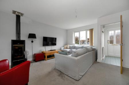 3 bedroom Semi-detached house for sale in Primrose Way, Stamford