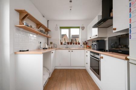 3 bedroom Semi-detached house for sale in Primrose Way, Stamford