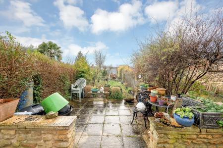 3 bedroom Terraced House for sale in St Leonards Street, Stamford