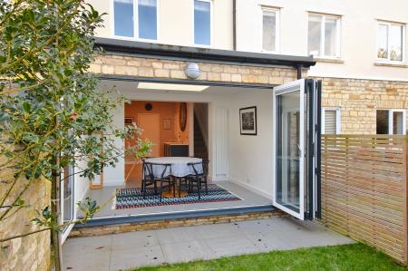 3 bedroom Town house for sale in Warrenne Keep, Stamford