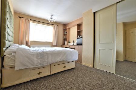 3 bedroom Terraced House to let in Trinity Road, Stamford, PE9