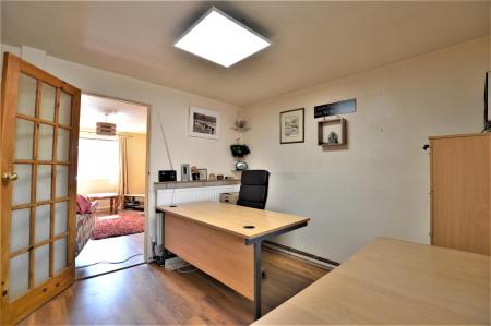 3 bedroom Terraced House to let in Trinity Road, Stamford, PE9