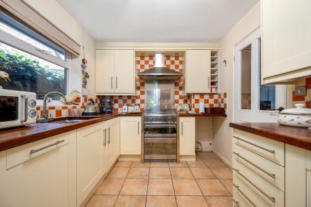 3 bedroom Detached bungalow for sale in Meadow Lane, Thornhaugh
