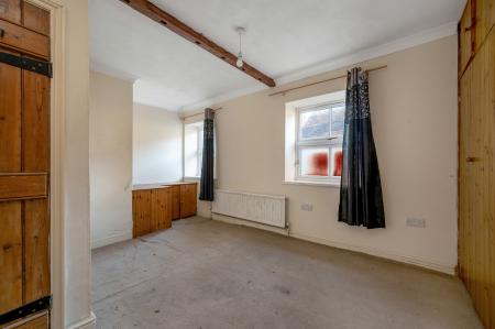 2 bedroom End of terrace house for sale in Cornstall Buildings, Stamford