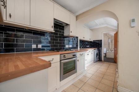2 bedroom End of terrace house for sale in Cornstall Buildings, Stamford