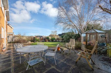 5 bedroom Detached house for sale in Queens Walk, Stamford