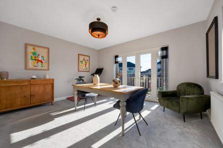 3 bedroom Semi-detached house for sale in Drift Avenue, Stamford