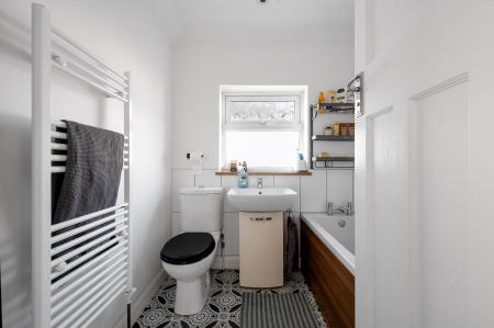 3 bedroom Semi-detached house for sale in Drift Avenue, Stamford