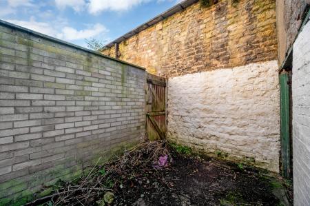 2 bedroom Town house for sale in St Leonards Street, Stamford