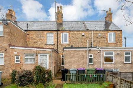 2 bedroom Terraced House for sale in Radcliffe Road, Stamford