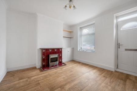 2 bedroom Terraced House for sale in Radcliffe Road, Stamford