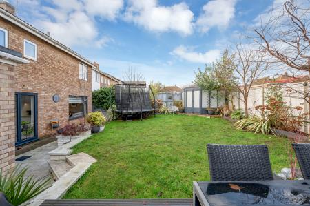 4 bedroom Detached house for sale in Stirling Road, Stamford, PE9