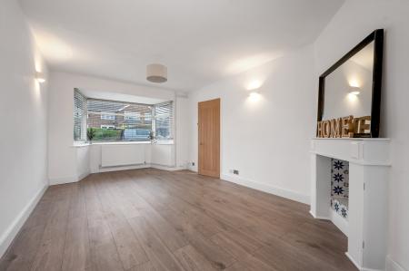 5 bedroom Detached house for sale in Sutherland Way, Stamford